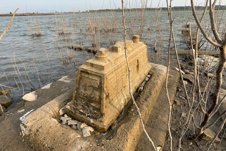Puluhan Tahun Terendam, Makam Kuno di Waduk Gajah Mungkur Masih Terlihat Utuh