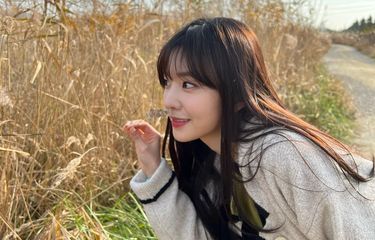 Irene Red Velvet.