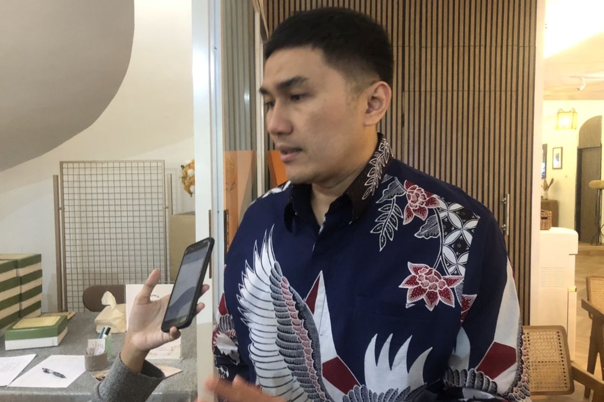 Koordinator Juru Bicara DPP Partai Demokrat Herzaky Mahendra Putra ditemui di wilayah Jakarta Selatan, Rabu (7/9/2022). Ia menyampaikan pihaknya bakal mengusung capres-cawapres yang merepresentasikan perubahan. 