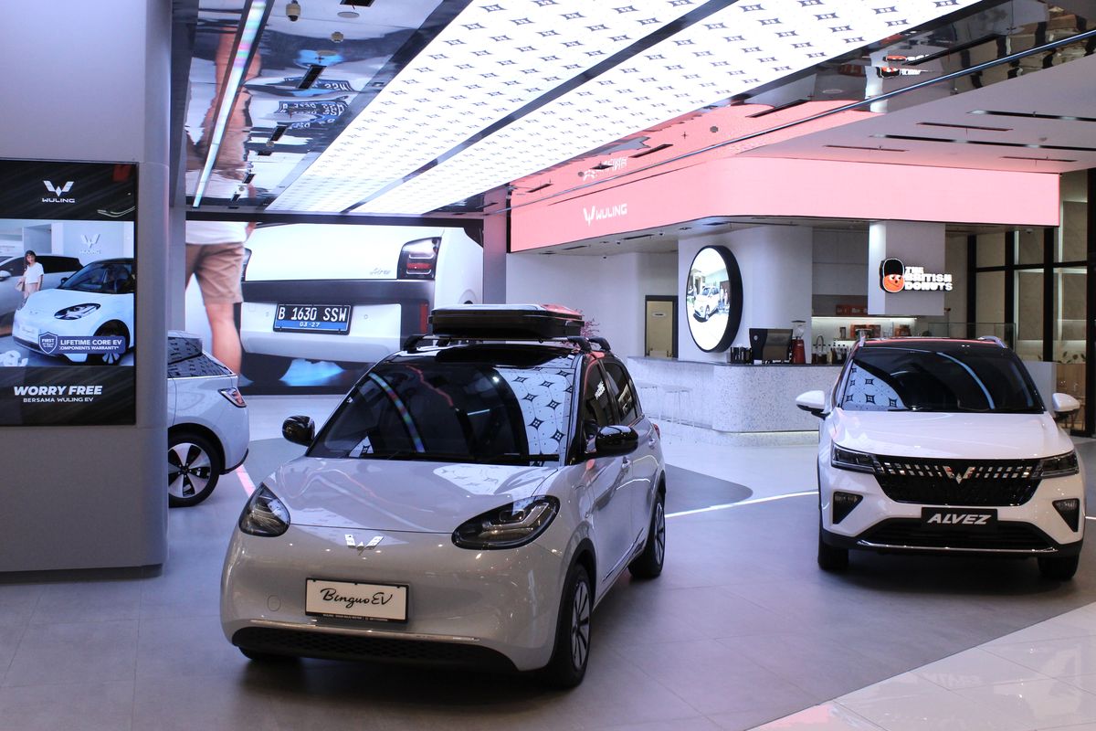 Outlet Wuling di AEON Mall Cikarang