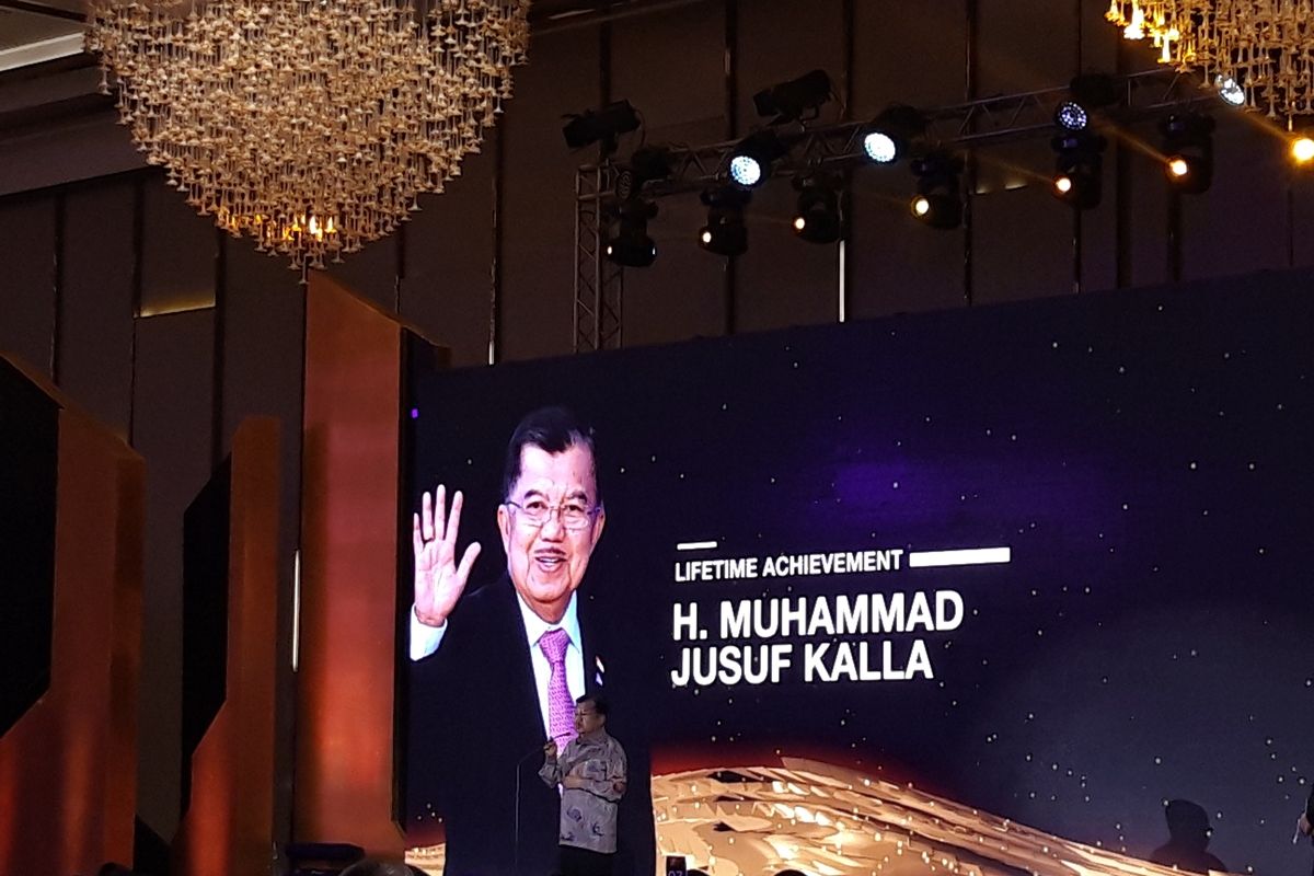Wakil Presiden RI Periode 2014-2019 Jusuf Kalla fi Jakarta, Rabu (4/12/2019).