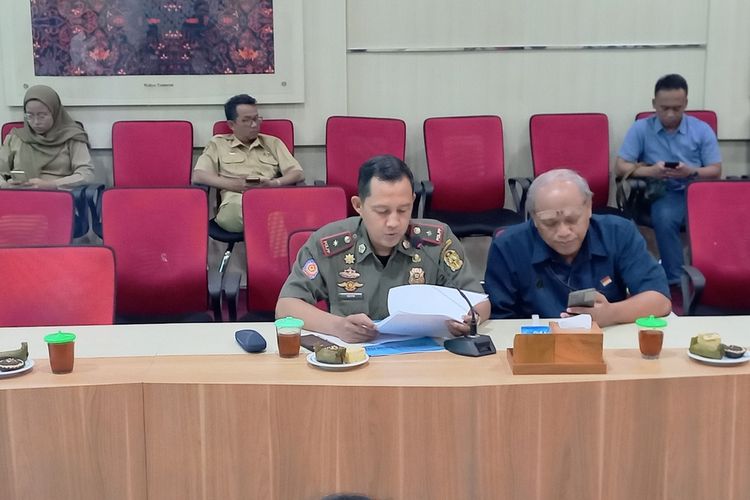 Kepala Satpol PP Kota Yogyakarta Octo Noor Arafat saat ditemui di Balaikota Yogyakarta, Senin (4/9/2023)