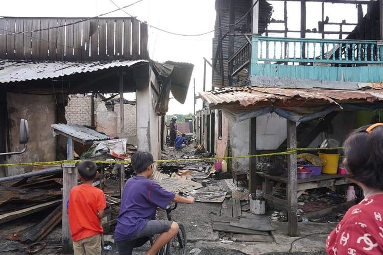 Lokasi eks kebakaran di Jalan Cik Ditiro Nunukan Kaltara. Api menghanguskan 4 rumah dengan 2 rumah lain terdampak. Sebanyak 14 KK dan 43 jiwa diungsikan akibat peristiwa ini