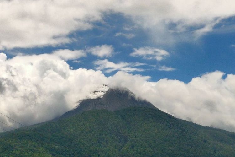 Visual Gunung Lewotobi Laki-laki pada Jumat (9/2/2024). 