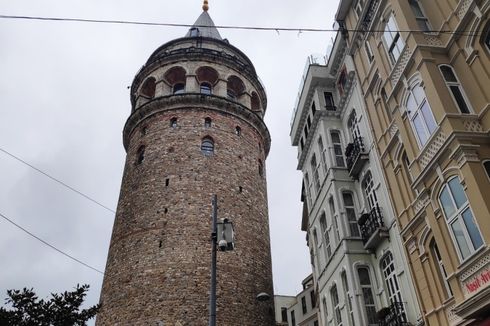 Menara Galata Tawarkan Pemandangan Kota Istanbul dari Ketinggian