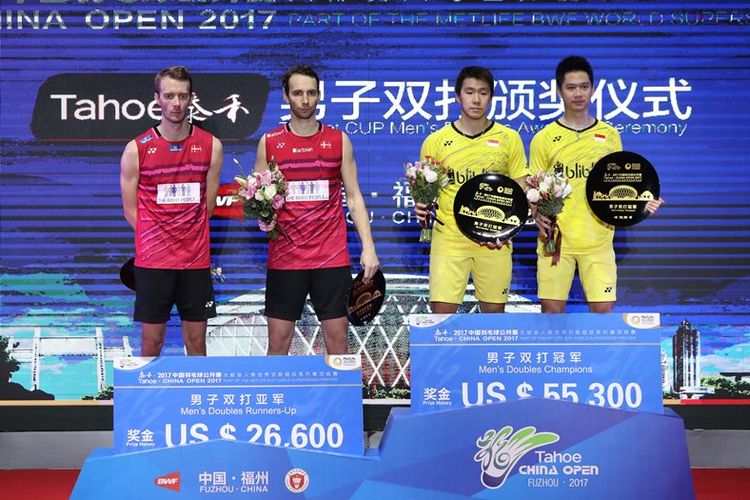 Ganda putra, Kevin Sanjaya Sukamuljo/Marcus Fernaldi Gideon sukses memboyong gelar dari China Open Super Series Premier 2017, Minggu (19/11) mengalahkan Mathias Boe/Carsten Mogensen,  Denmark, dengan skor 21-19 dan 21-11.
