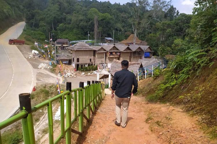 Kondisi terkini Obyek wisata negeri di atas awan Gunung Luhur, Lebak, Banten. Sejak viral pada akhir 2019 lalu, ada sejumlah perubahan di Gunung Luhur, seperti muncul banyak homestay yang dikelola oleh warga setempat.