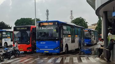 Selama Ramadhan, Penumpang Boleh Buka Puasa di Bus Transjakarta