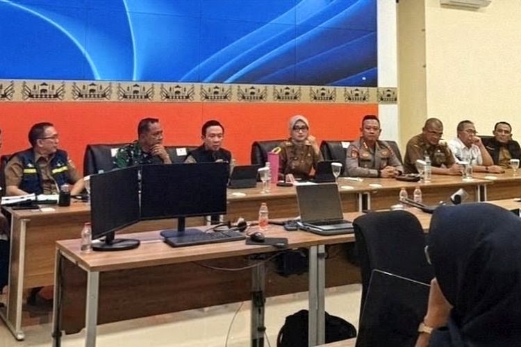 Abu Anak Krakatau Berdampak, Pemprov Lampung Belum Berlakukan WFH untuk ASN