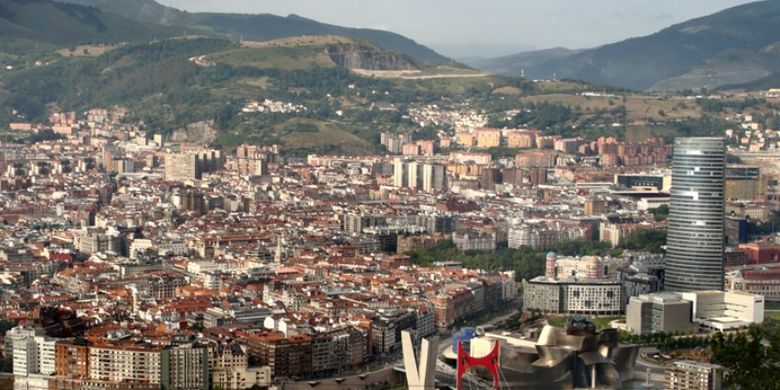 Bilbao, kota terbesar di wilayah Basque, Spanyol.