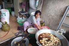 Minyak Goreng Langka, Pengusaha Pempek di Palembang Terancam Merugi