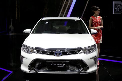 Toyota Ingin Jual Mobil Hibrida 