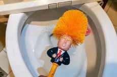 Sikat Toilet Berwujud Donald Trump Sedang Tren di China