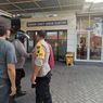 Pelajar SMK di Mojokerto Disabet Senjata Tajam Saat Keluar dari Gerbang Sekolah