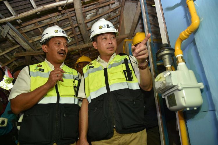 Menteri ESDM Ignasius Jonan meresmikan groundbreaking 5000 jaringan gas bumi di Mojokerto, Minggu (13/8/2017).