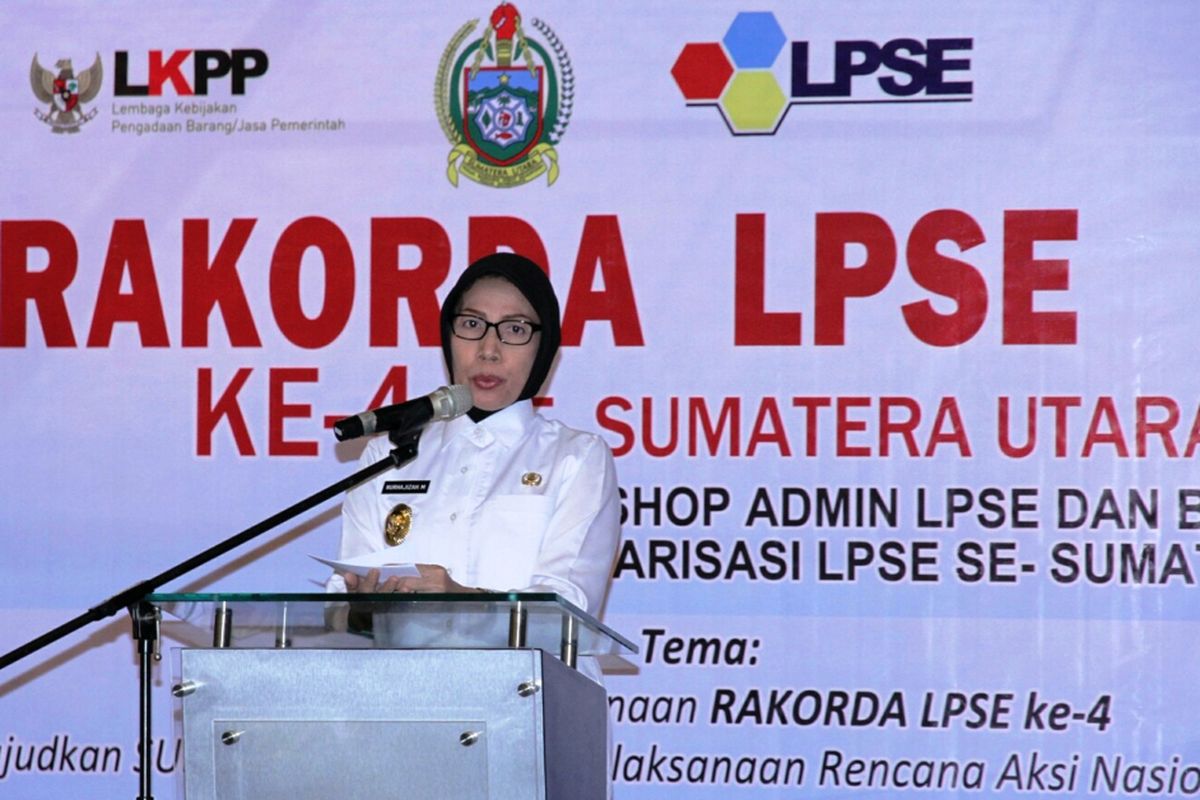 Wakil Gubernur Sumatera Utara Nurhajizah Marpaung usai menutup Rapat Koordinasi Daerah Pengelola LPSE Provinsi Sumatera Utara Tahun 2017, Sabtu (20/5/2017)