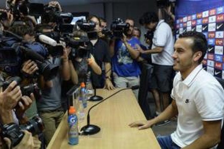 Pedro Rodriguez menjalani konferensi pers perpisahan bersama Barcelona, Senin (24/8/2015).