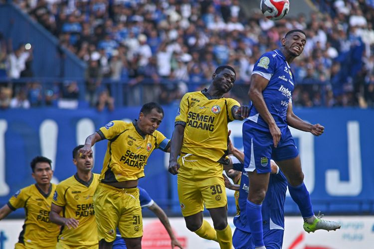 Head to Head Semen Padang Vs Persib, Memori Indah Maung di Kandang Kabau Sirah