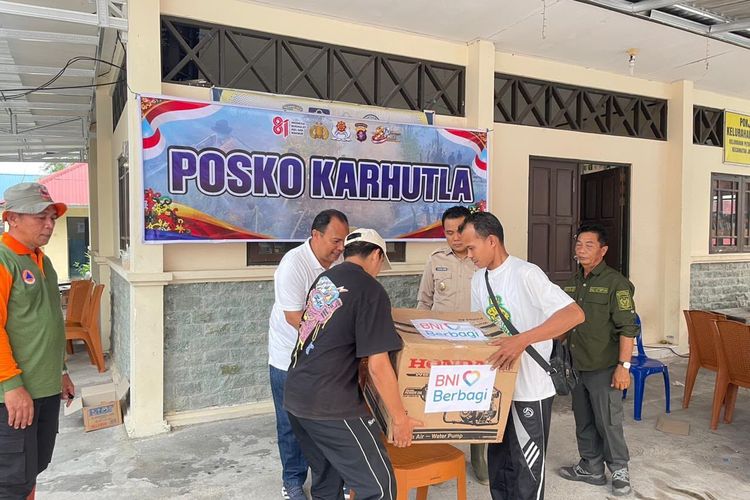 BNI Salurkan Bantuan Masyarakat Terdampak Karhutla di Kalimantan Tengah