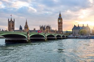 Indonesia Masih Masuk Travel Warning Inggris, Ini Wilayah yang Diminta Tak Dikunjungi