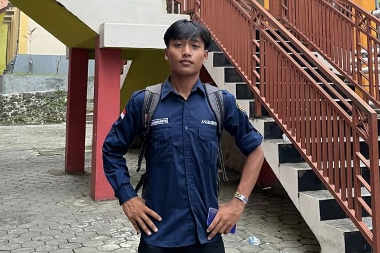 Tak Dapat KIP-K karena Desil, Mahasiswa UTM Jadi Tukang Ojek untuk Biayai Kuliah