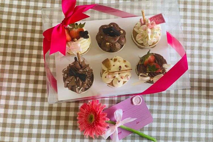 Cupcake menjadi menu andalan di toko kue Amami Sweets, Kota Malang, Selas (11/2/2025) siang.