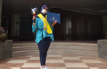 Kisah Mahasiswa Wisuda Online: Pinjam LCD Proyektor agar Ditonton ...