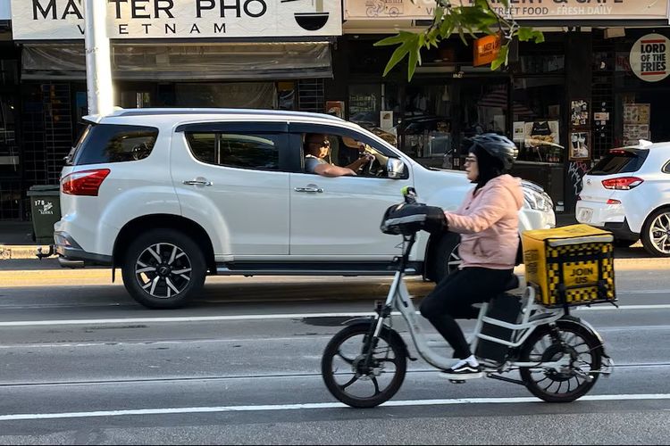 Kurir Makanan Jadi Profesi Favorit WNI di Australia, tapi Perlu Hati-hati