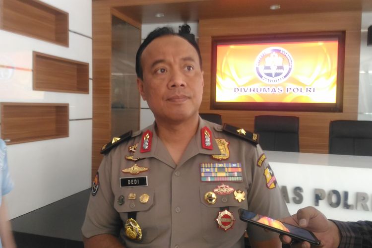 Kepala Biro Penerangan Masyarakat Humas Brigjen (pol) Dedi Prasetyo di Gedung Humas Mabes Polri, Jakarta, Kamis (25/4/2019). 