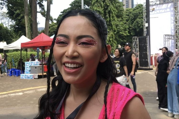 Rachel Vennya di kawasan GBK, Jakarta Pusat, Minggu (12/3/2023).