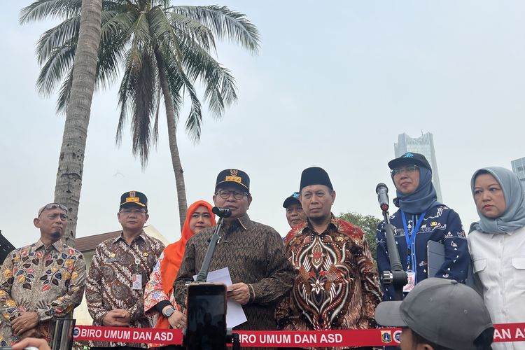 Pramono Prediksi Musim Hujan Mulai Akhir November, Normalisasi Sungai di Jakarta Dikebut