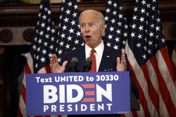 Kandidat presiden dari Partai Demokrat sekaligus mantan Wakil Presiden AS Joe Biden berpidato di Philadelphia, Selasa, 2 Juni 2020.