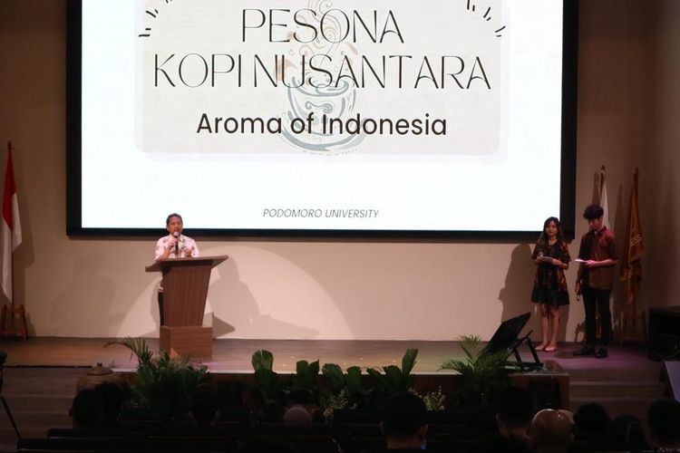 Universitas Agung Podomoro menggelar Pesona Kopi Nusantara: The Aroma of Indonesia yang digelar pada 30 November 2022 hingga 2 Desemeber 2022.
