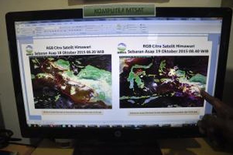 Perbandingan hasil pantauan sebaran asap di wilayah Maluku dan Papua pada hari Minggu (18/10/2015) dan hari Senin (19/10/2015) dari Monitor Kantor BMKG Jayapura.
