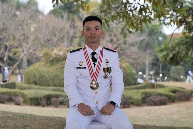 Kegagalan Tidak Surutkan Ramdhan Jadi Lulusan Terbaik IPDN
