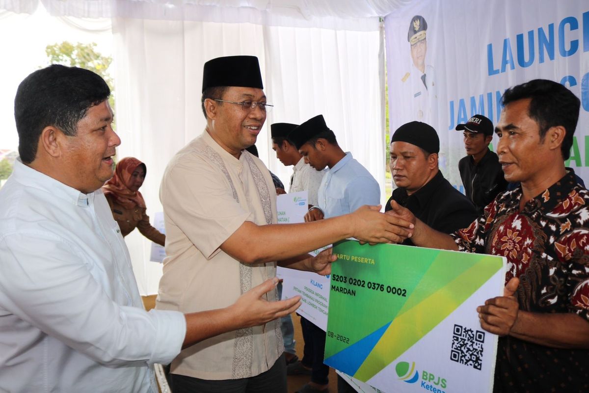 Pemerintah Provinsi (Pemprov) Nusa Tenggara Barat (NTB) mendaftarkan 10.000 petani dan buruh tani tembakau ke dalam program Badan Penyelenggara Jaminan Sosial (BPJS) Ketenagakerjaan (BP Jamsostek).