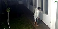 CCTV Rekam Penjaga Kos Intip Kamar Diplomat Kemlu dan Telepon Seseorang