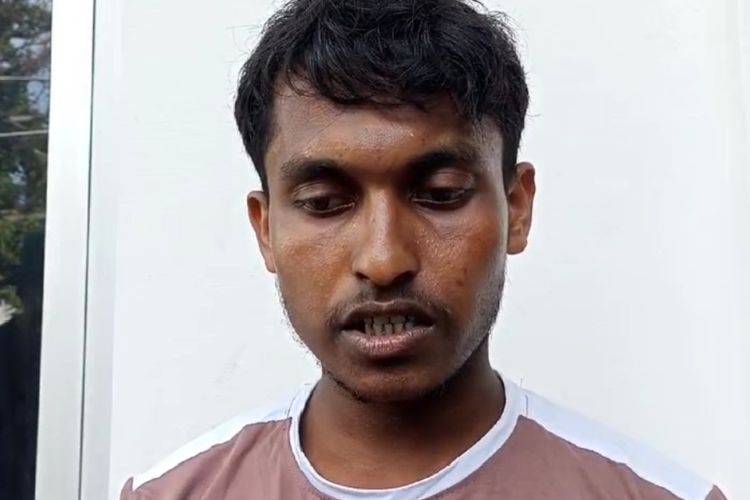 Salah seorang pengungsi Rohingya, Sufaid saat diwawancarai di Kantor Camat Pantai Labu, Deli Serdang, Kamis (24/10/2024)