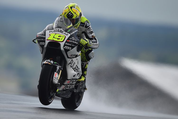 Pebalap Pull & Bear Aspar Team asal Spanyol, Alvaro Bautista, memacu motornya pada sesi latihan bebas GP Perancis di Sirkuit Le Mans, 19 Mei 2017.