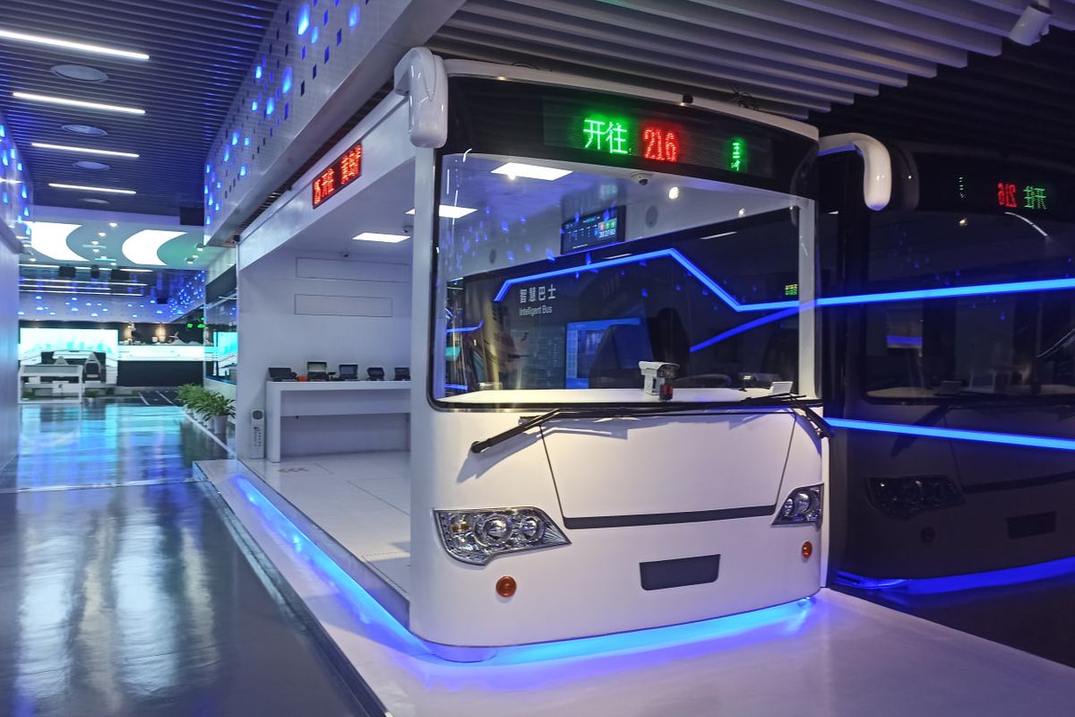  PT Teknologi Karya Digital Nusa Tbk atau PT TKDN (Kode Saham TRON) baru saja mengunjungi Hisense Network Technology Co., Ltd. dan Zhenqing Bus Group di Qingdao, China. 