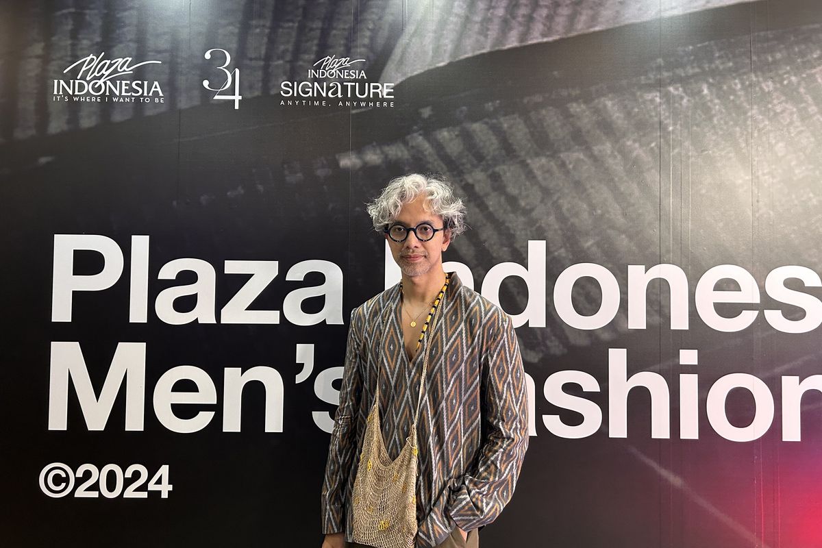 Ikat Indonesia by Didiet Maulana hadirkan koleksi ‘Love Letter for Wamena’ di Plaza Indonesia Men’s Fashion Week 2024, Senin (2/9/2024).