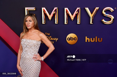 Bersinar, Intip Tampilan Jennifer Aniston di Emmy Awards 2024