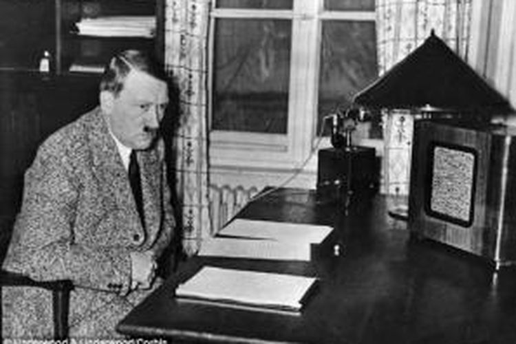 Adolf hitler meninggal di indonesia