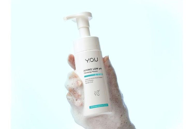 Produk YOU Amino Low pH Cleansing Mousse 

