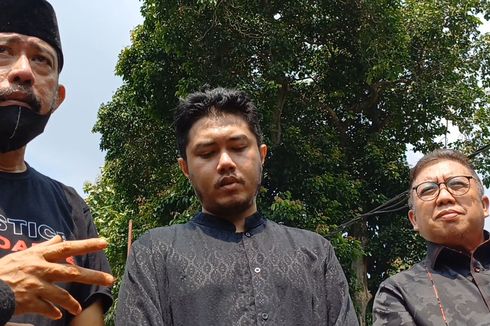 Angger Dimas Ungkap Alasan Ibunya Dimakamkan Dekat dengan Makam Dante