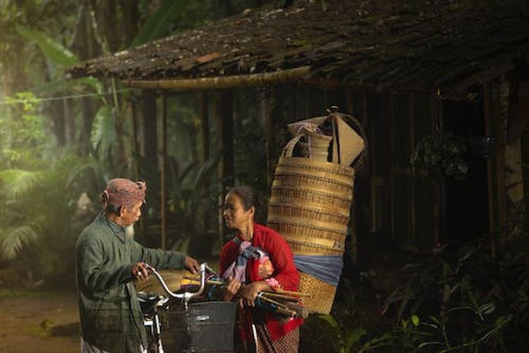 Daftar kosakata bahasa Jawa sehari-hari dalam bahasa Jawa Ngoko dan bahasa Jawa Krama.
