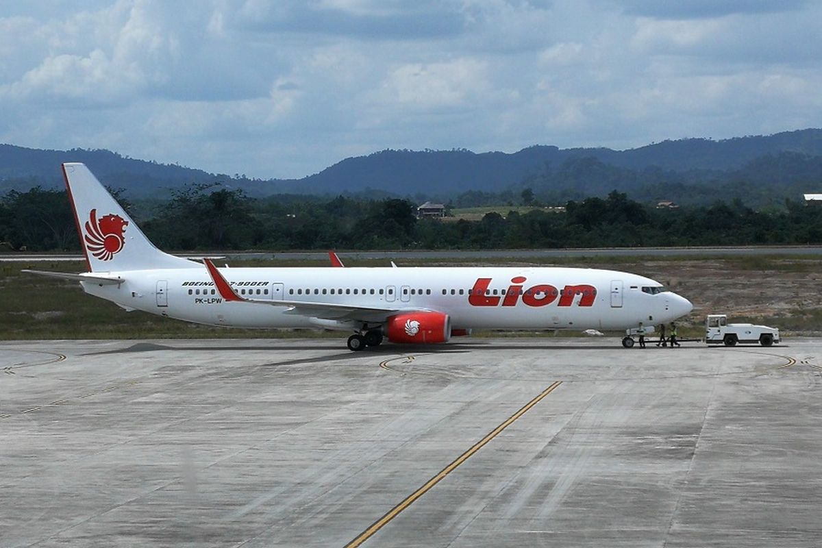 Pesawat Lion Air di Bandara APT Pranoto Samarinda Kalimantan Timur beberapa waktu lalu
