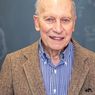 Doktor Biokimia Ini Salah Jurusan, Nekat Ambil Gelar Doktor Fisika di Usia 89 Tahun