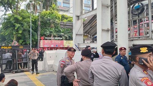 Polisi Kerahkan 1.035 Personel untuk Kawal Hari Terakhir Pendaftaran Paslon di KPU Jakarta 