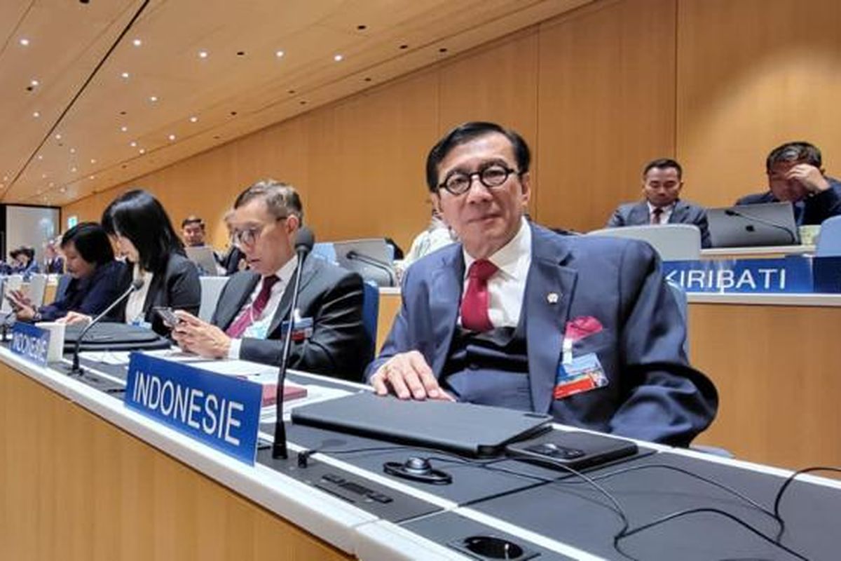 Menteri Hukum dan Hak Asasi Manusia (Menkumham) Yasonna H Laoly saat memimpin delegasi Indonesia dalam Sidang Organisasi Hak atas Kekayaan Intelektual Dunia atau World Intellectual Property Organization (WIPO) ke-64 di Jenewa, Swiss, Kamis (6/7/2023).
